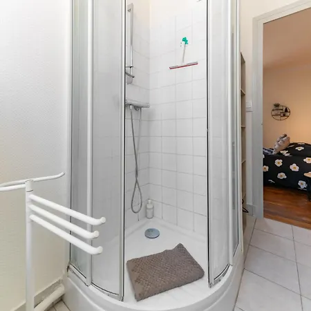 Le Desbrest - Calme Et Lumineux En Centre Vichy