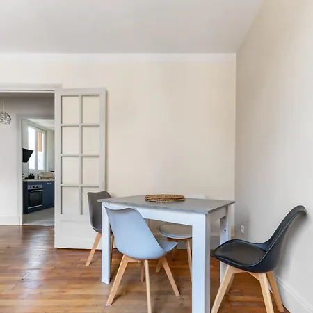 Le Desbrest - Calme Et Lumineux En Centre *