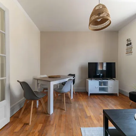 Le Desbrest - Calme Et Lumineux En Centre Apartament Vichy