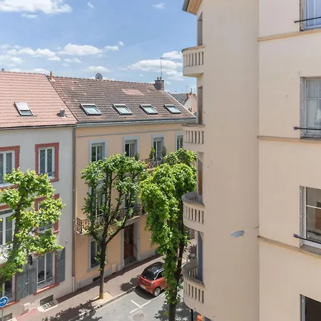 Le Desbrest - Calme Et Lumineux En Centre *