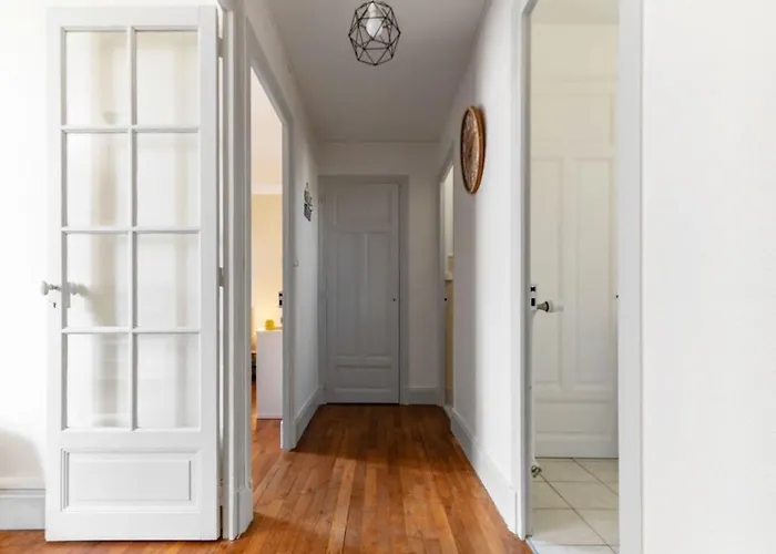 Le Desbrest - Calme Et Lumineux En Centre