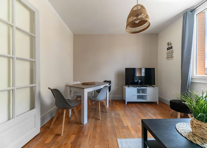 Le Desbrest - Calme Et Lumineux En Centre Apartment Vichy